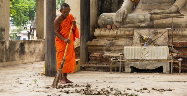 monksweepsthegroundoutsideofatemple-653x0_q80_crop-smart